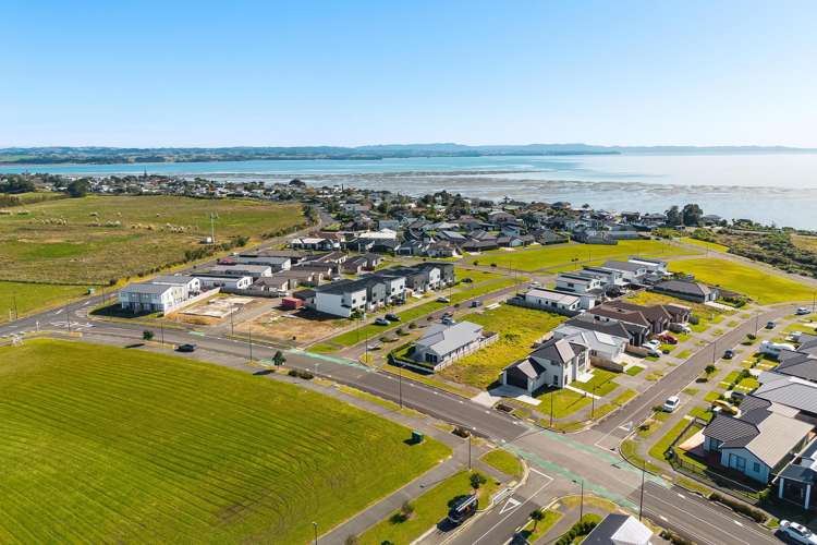 13 Uatoto Road Clarks Beach_35