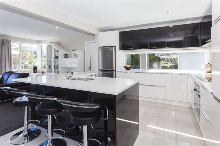 28 Selwyn Avenue Akaroa_4