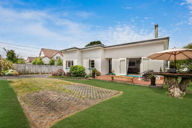 82a Atkinson Road Titirangi_0