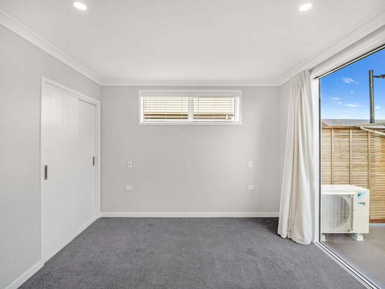 110E/30 Bob Robertson Drive Woodend_9