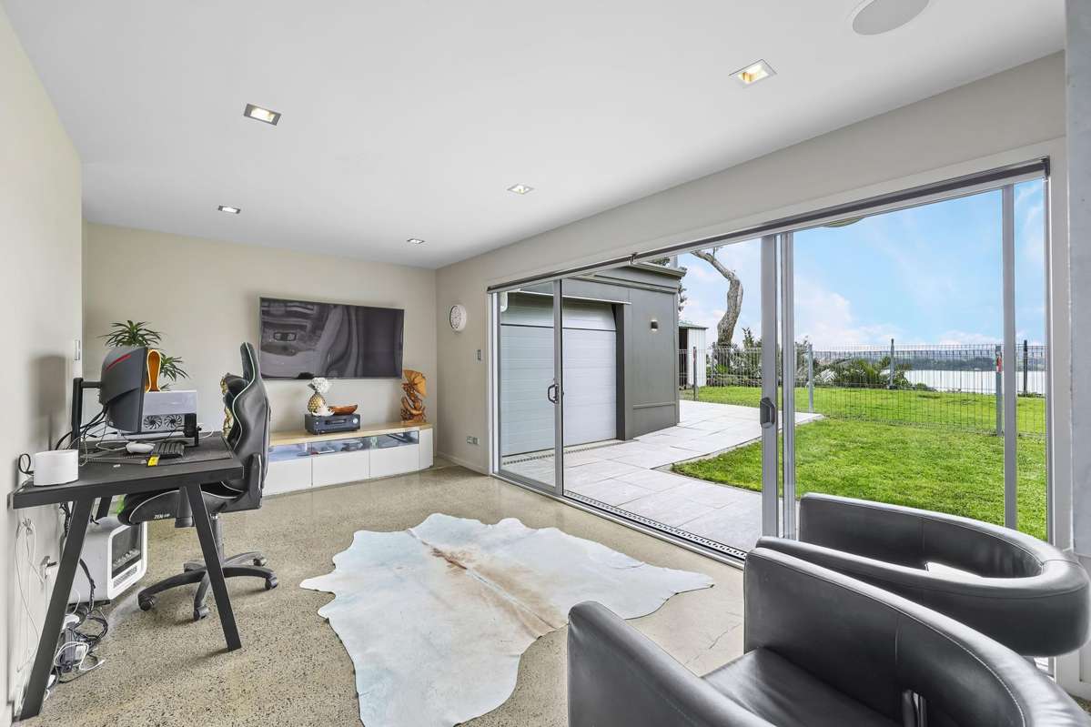 151 Pah Road_4
