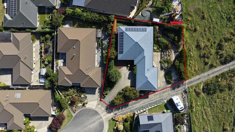 5 Norfolk Place Stoke_23