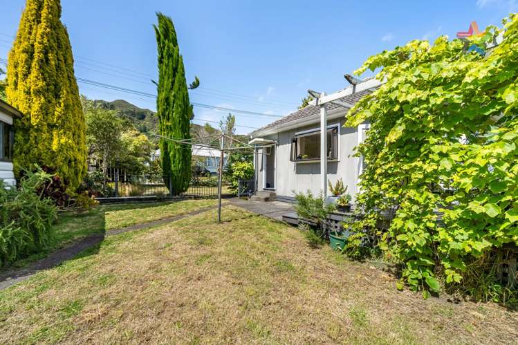 1 Cleland Crescent Naenae_17
