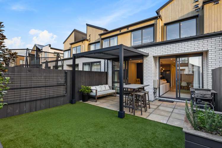 48 Glidepath Road Hobsonville_26