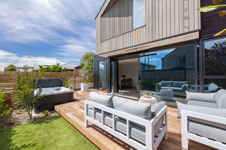 3/151 Upton Street_0