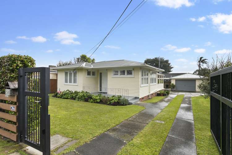 58 Brandon Road Glen Eden_17