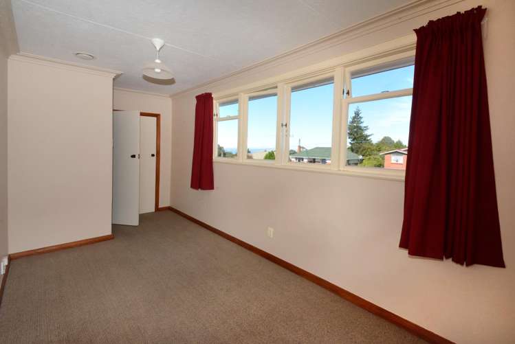 20 Barton Street Brockville_11