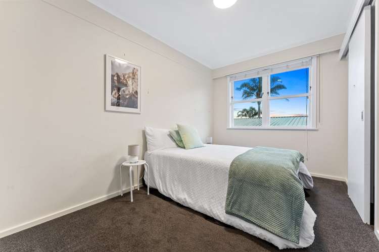 36 Doment Crescent Orewa_13