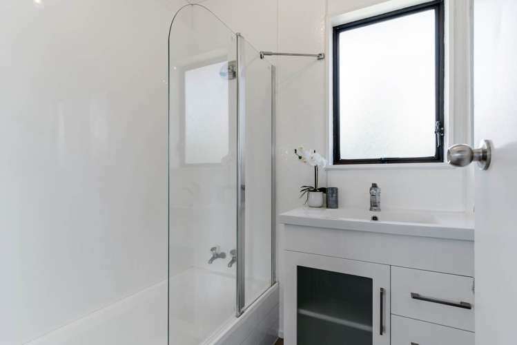 2/110 Edmonton Road Henderson_11