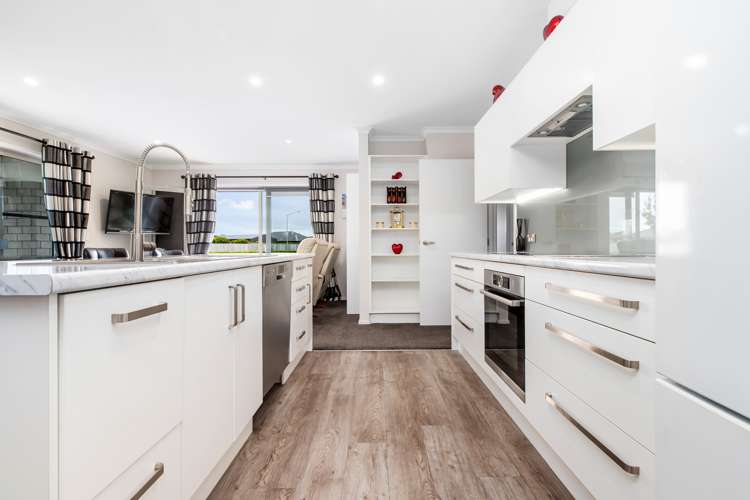 1 Four Peaks Drive Wigram_4