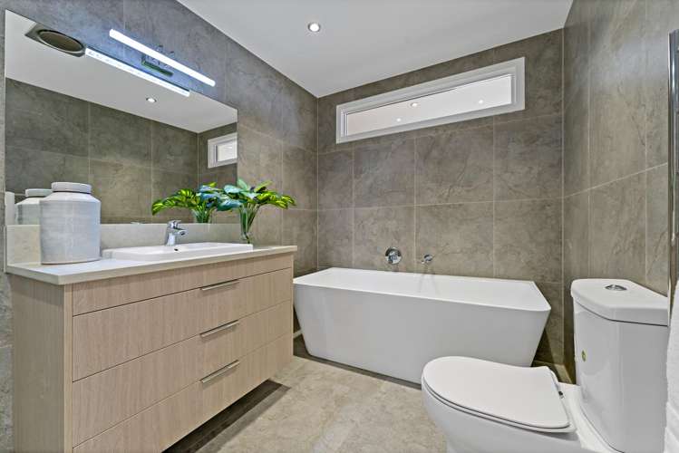 2/36 Mainston Road Remuera_13