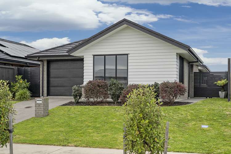 34 Komata Crescent_0