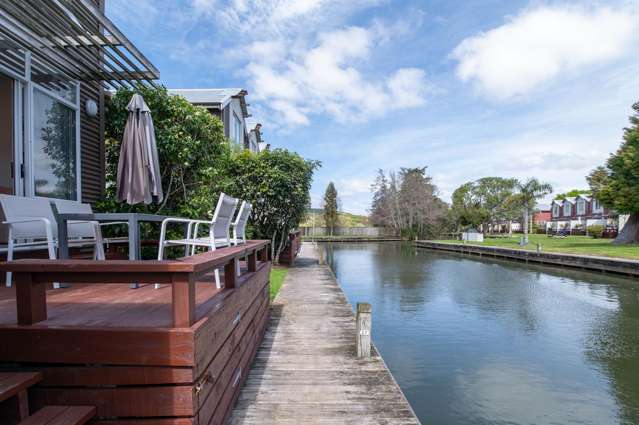 Easy-care living with upside