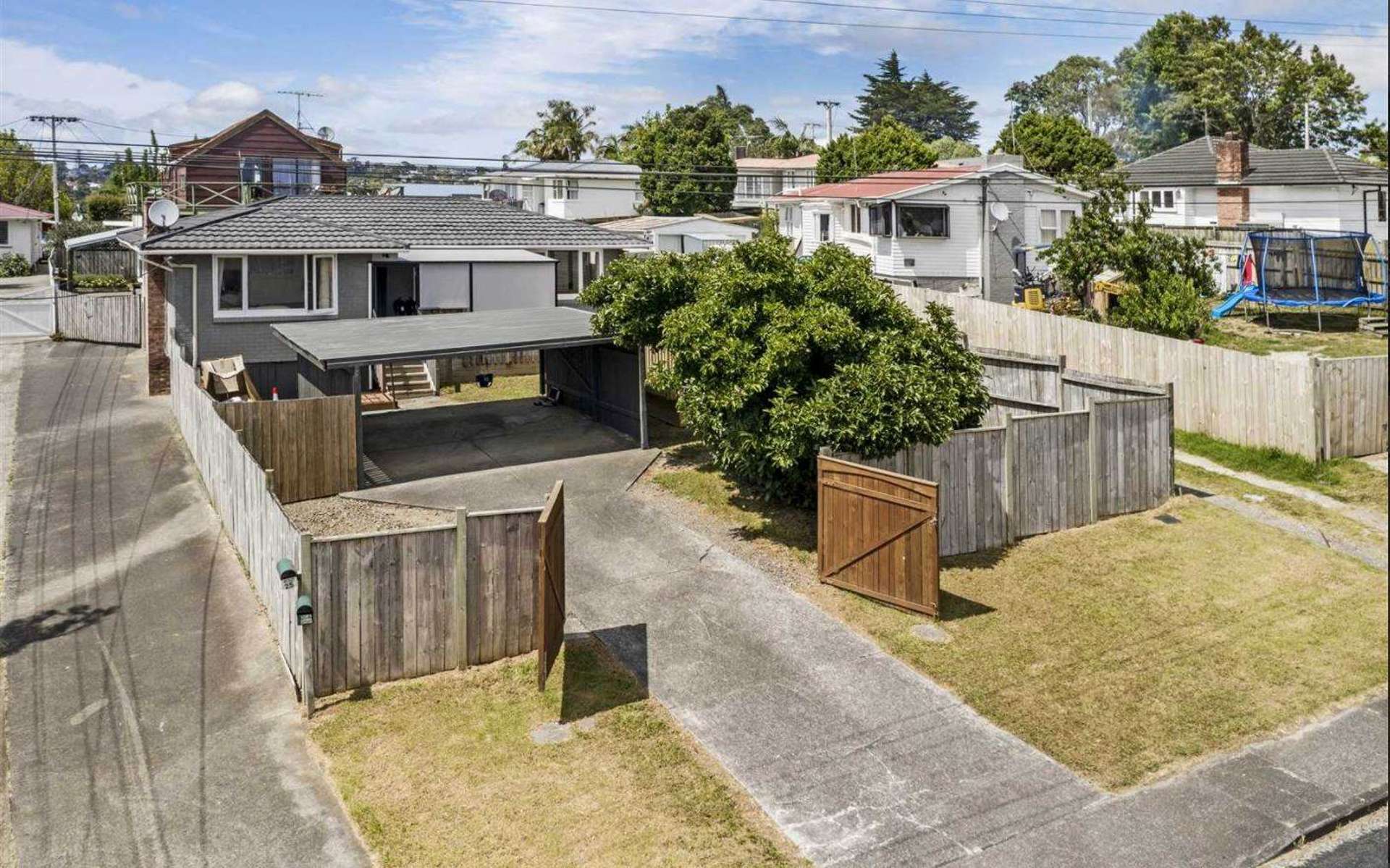 1/25 Fairclough Road Beach Haven_0