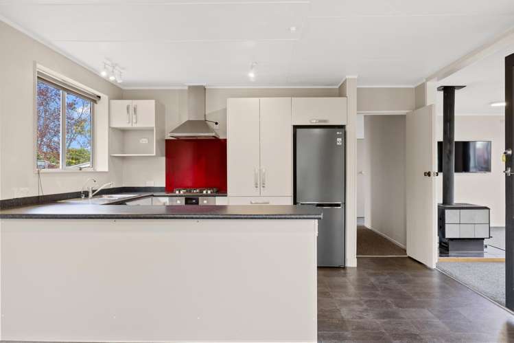 23 Kereru Street Two Mile Bay_6