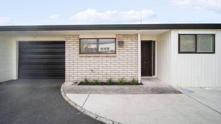 2/88 Edgecumbe Road Avenues_16
