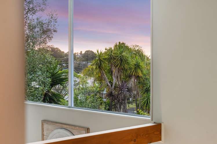 21 Donald Street Stanmore Bay_16