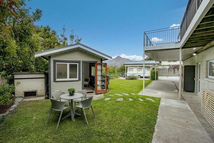 2 Evergreen Place Sunshine Bay_31
