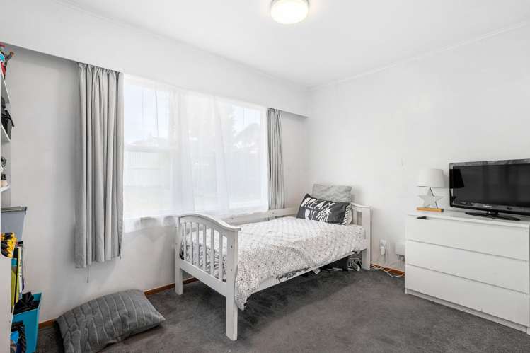 50 Zita Maria Drive Massey_9