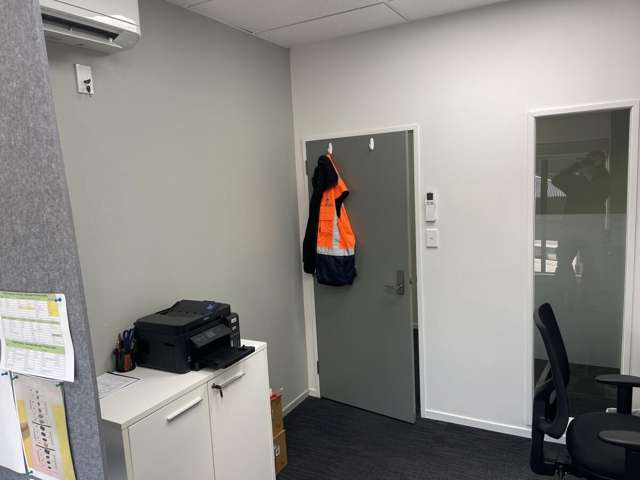 301-303 Queen Street East Hastings Central_3