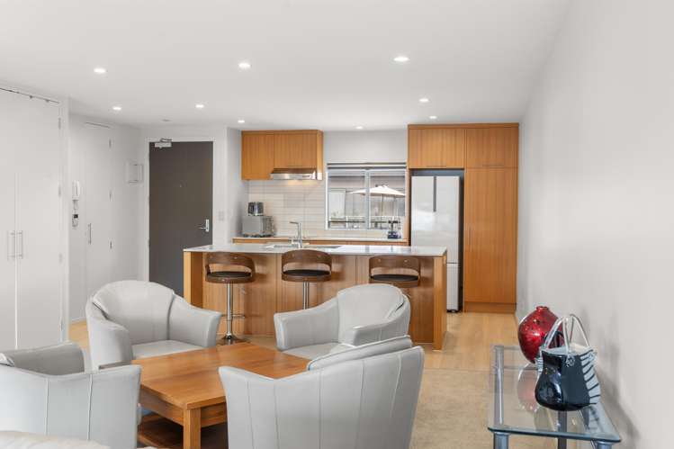 307/252 Centreway Road Orewa_4