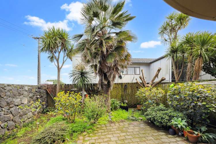 1/2 Onehunga Harbour Road Onehunga_16