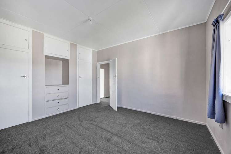 76 Disraeli Street Hawera_7