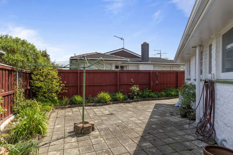 2/4 Gothic Place Ilam_17