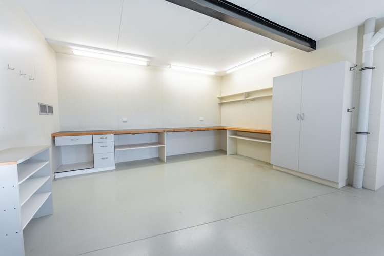 18 Kitchener Square Highfield_22