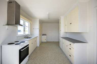 18 Hillary Crescent_1