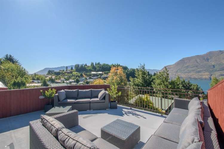 28b Dart Place Fernhill/Sunshine Bay_26