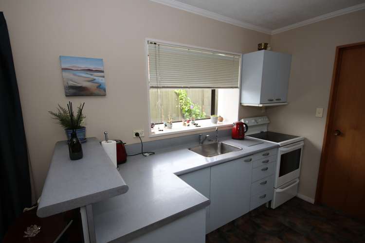 21 Pages Road Allenton_4