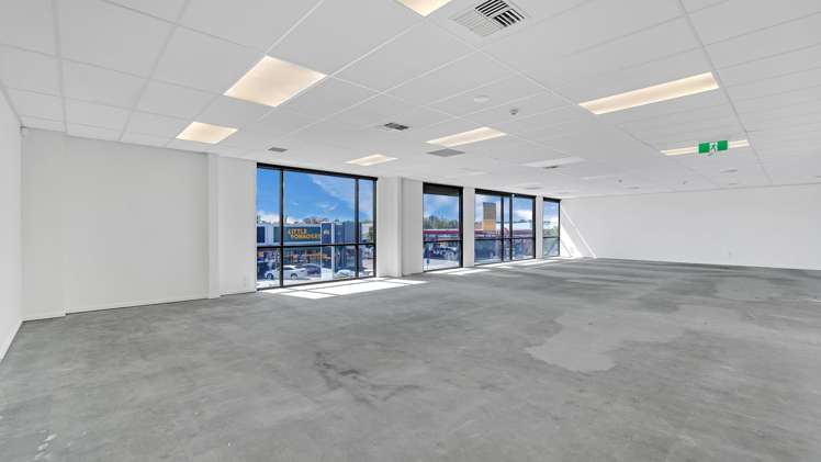 81 Riccarton Road Riccarton_2