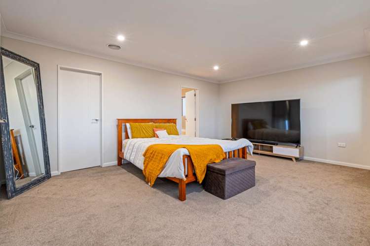 114 McQuoids Road Flat Bush_14