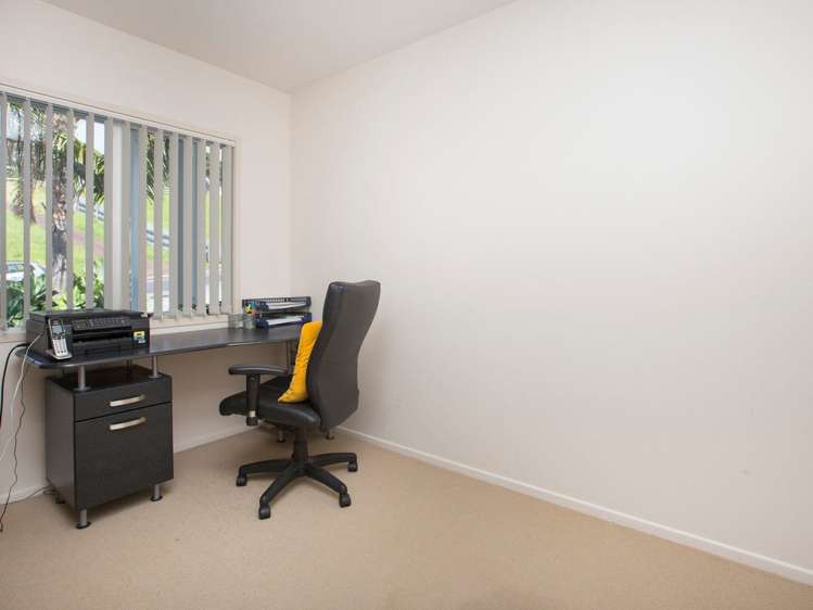 37 Lax Crescent Leigh_16