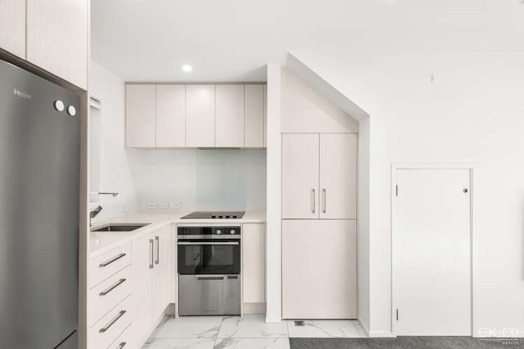 6/318 Oxford Terrace Avalon_5