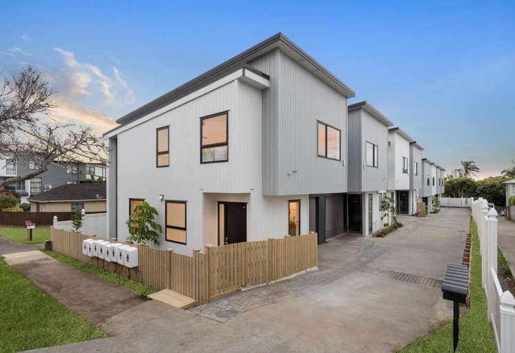 6/12 Ryburn Road_0
