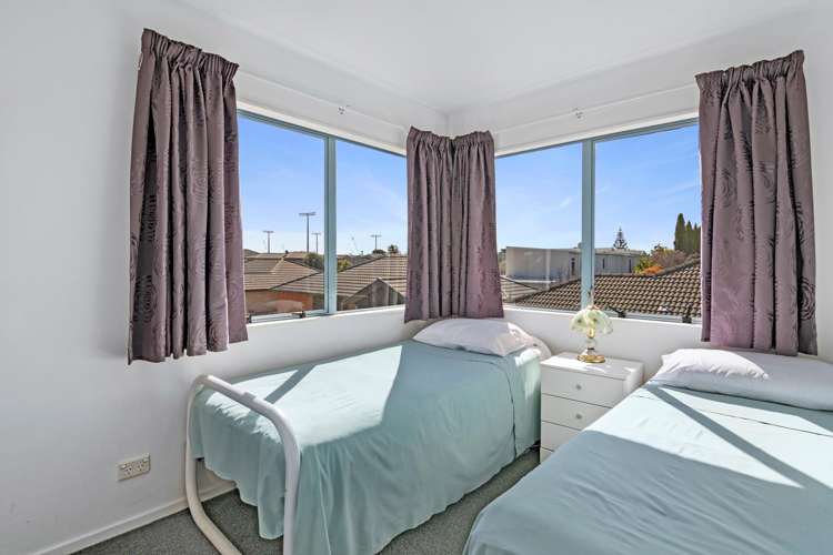 11 Highgrove Way The Wood_16