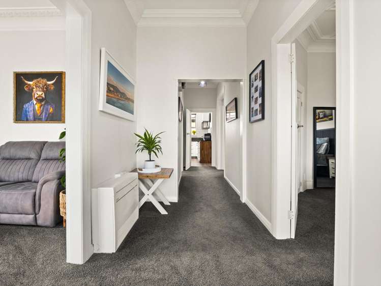 21 Hargest Crescent_5