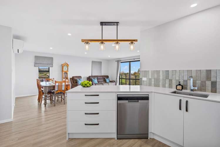 42 Hawken Road Maunu_6