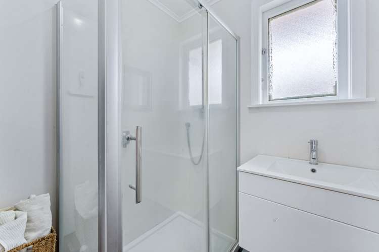 1/27 Sutton Crescent Papakura_7