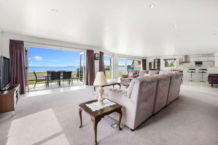 9 Arkles Strand Arkles Bay_21