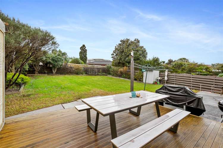 24 Laura Street Kelston_13