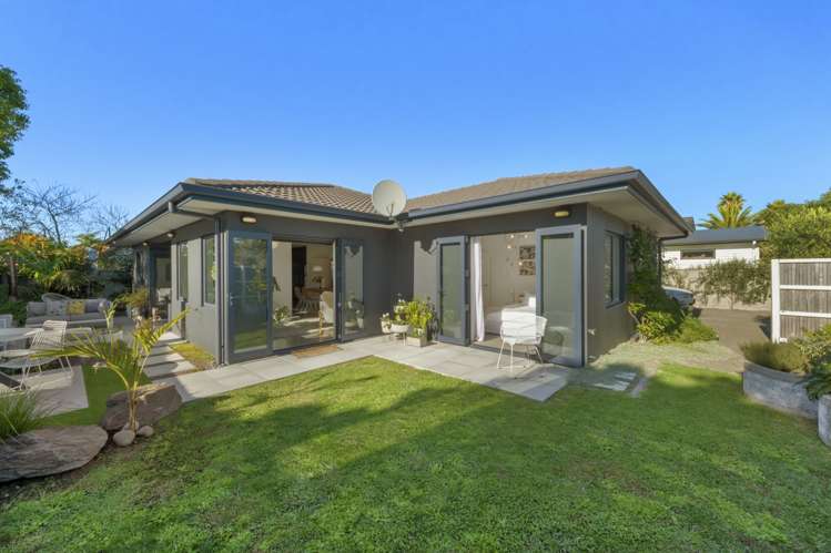 70 Pacific View Road Papamoa_6