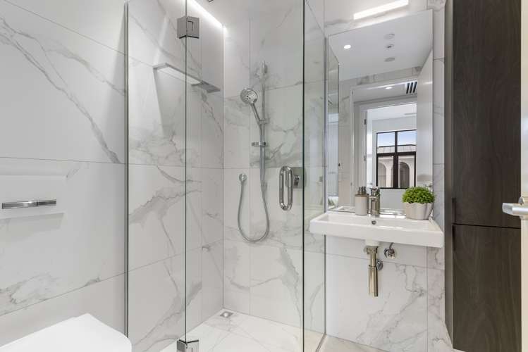 202/2 Tagalad Road Mission Bay_11