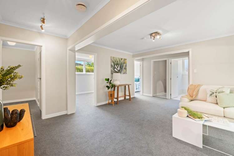 124 Whangaparaoa Road Red Beach_11