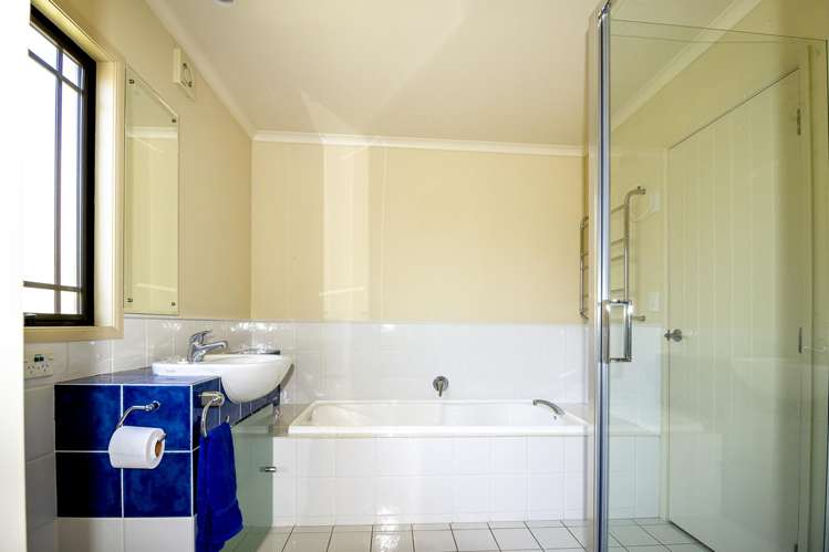 27 Pirie Street Palmerston North Central_16