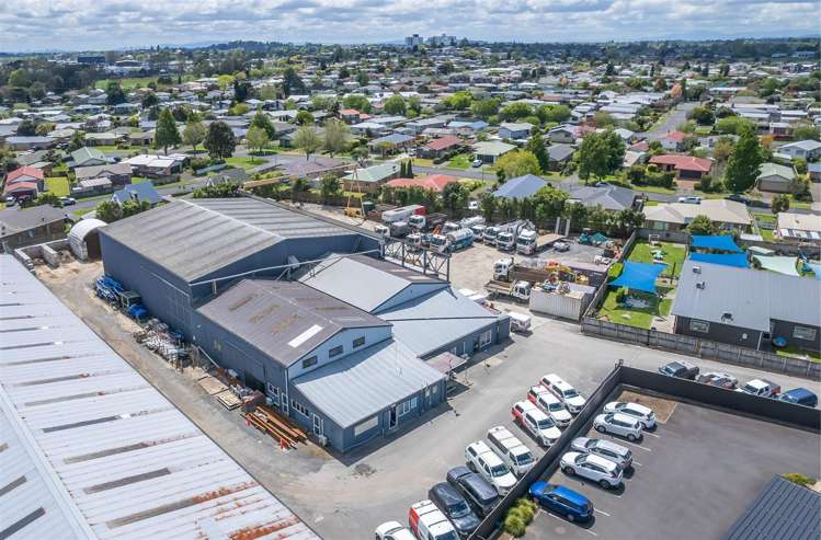 140 Collins Road Melville_35