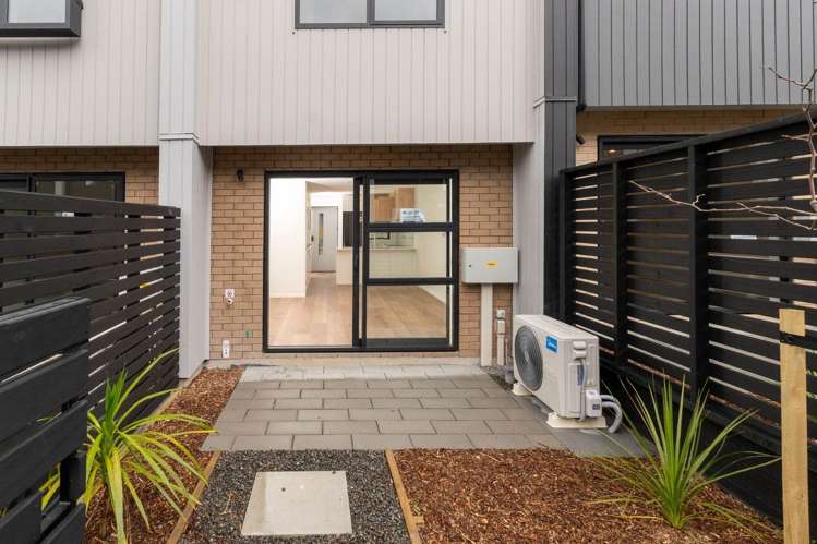 8/327 Glengarry Road Glen Eden_9
