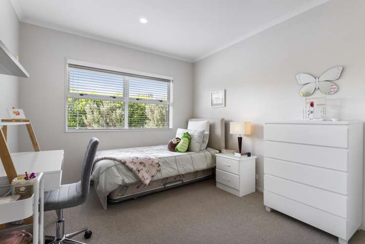 7 Andalusian Way Karaka_33